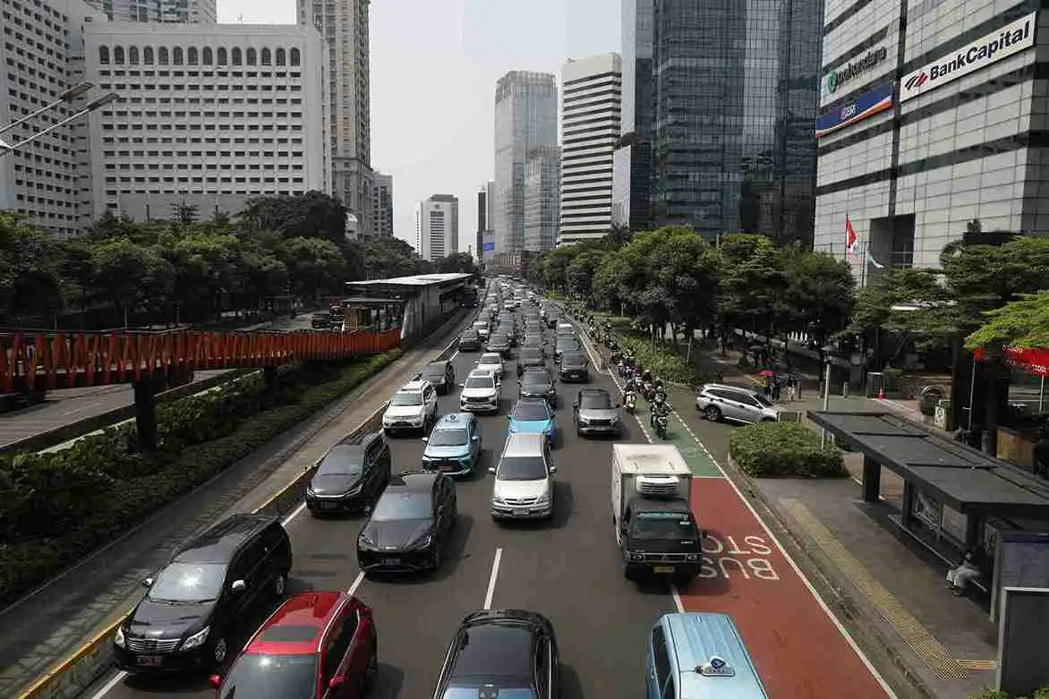 Ilustrasi Pekerja Kawasan Sudirman. Foto: Dok KabarBursa.com