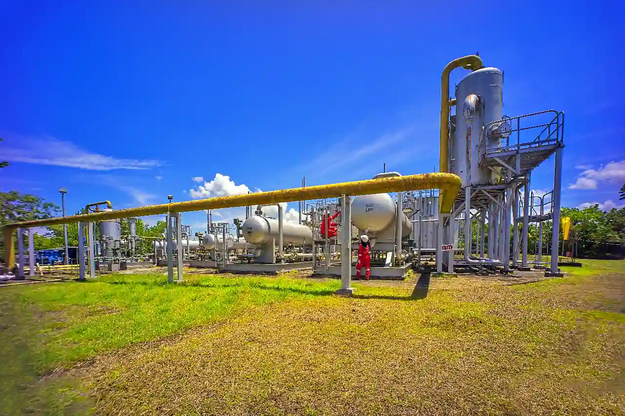 Saham PT Energi Mega Persada Tbk (ENRG) terkoreksi pada perdagangan Senin, 15 Desember 2025, dengan harga turun 65 poin atau 4,06 persen ke level 1.535. (Foto: