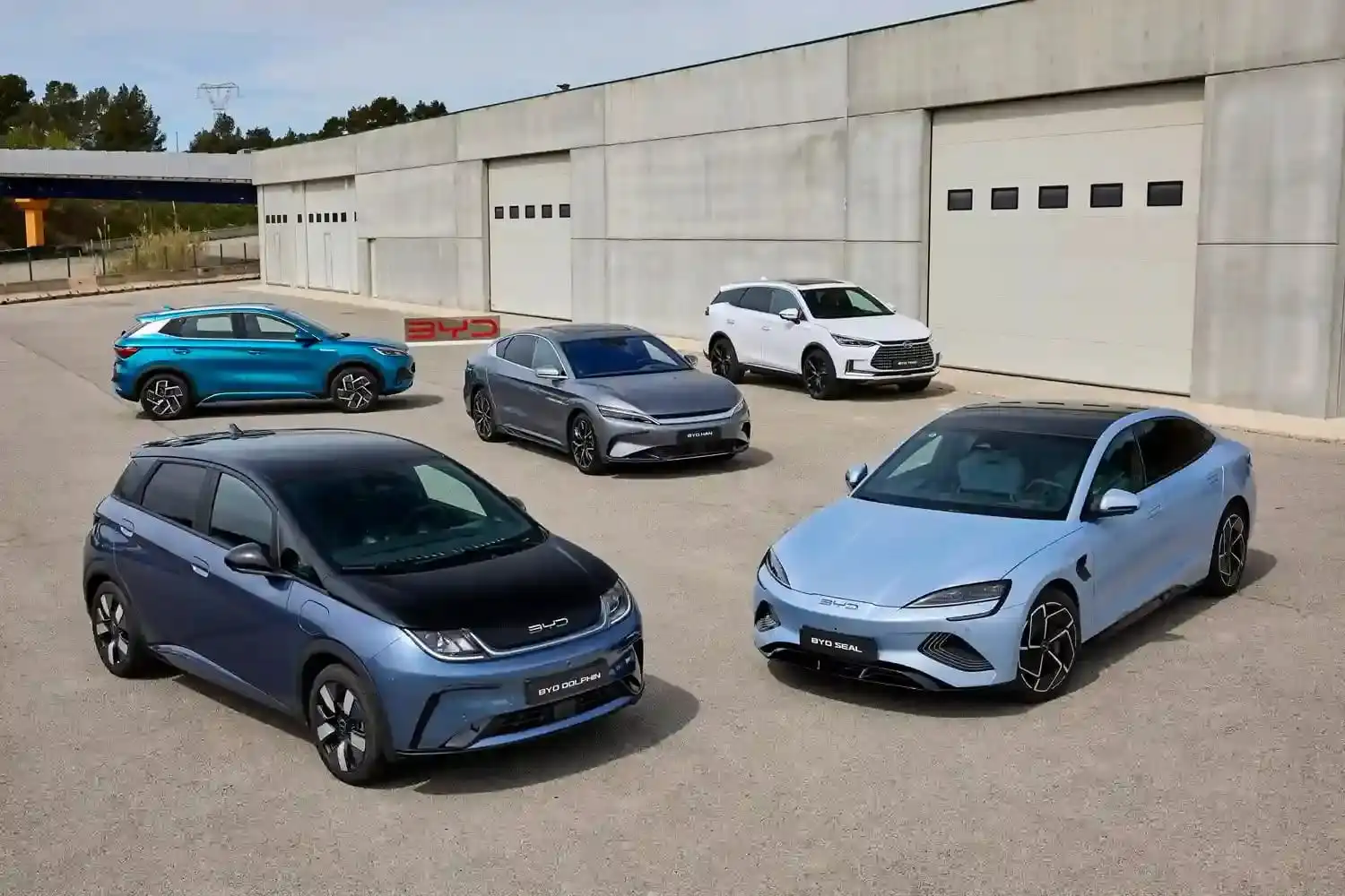 BYD kehilangan dominasi, penjualan 2026 merosot dan laba tertekan. Ini penyebabnya. Foto: Motor Illustrated
