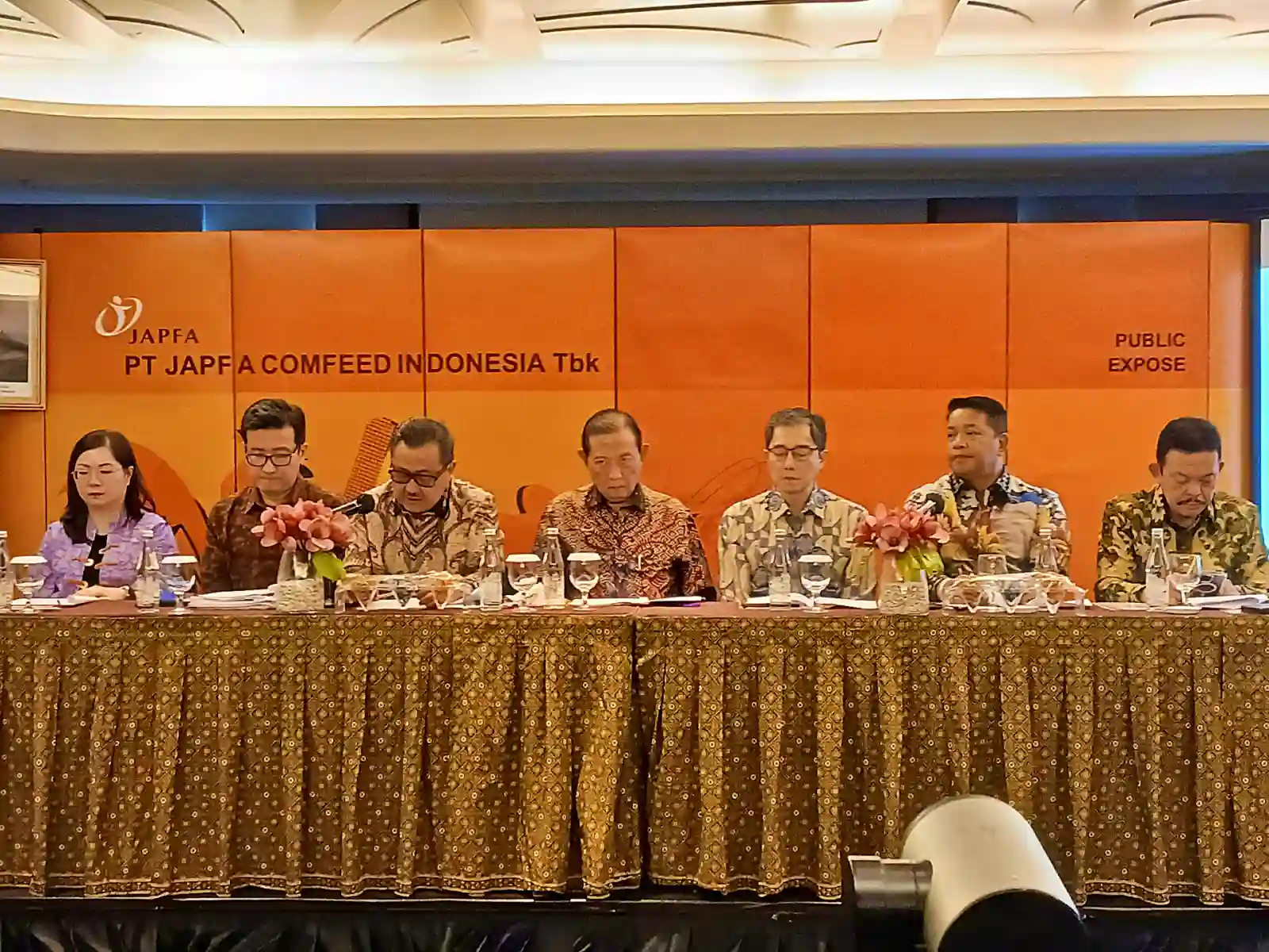 Pergerakan JPFA tersebut muncul ketika harga saham perlahan keluar dari fase datar panjang dan mulai bertahan di atas rata-rata pergerakan jangka pendek hingga