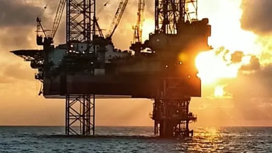 Ilustrasi PHE sumbang 65 persen dari total produksi siap jual (lifting) minyak mentah di Indonesia. Foto: dok Pertamina. 