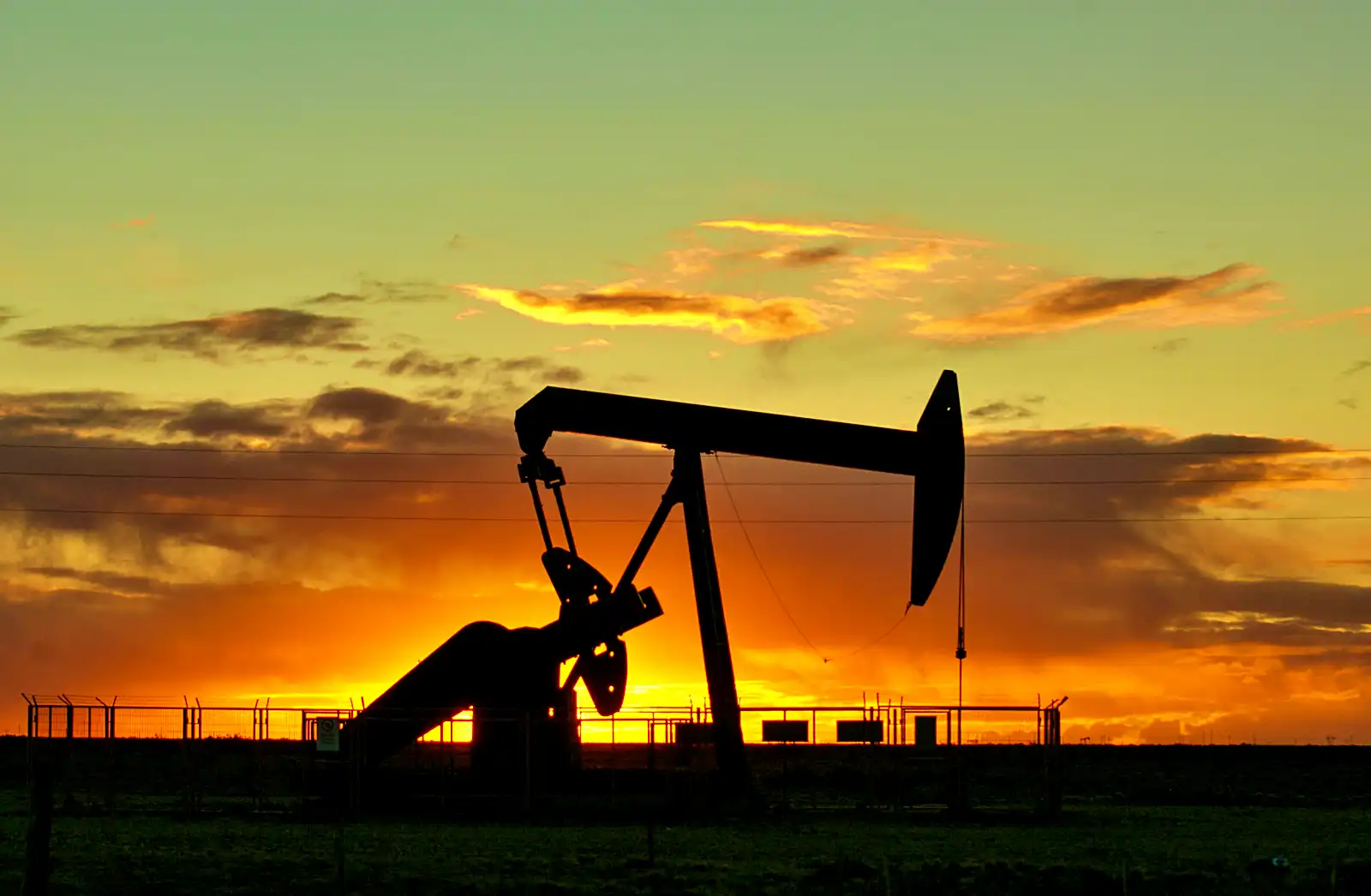 Kontrak Brent ditutup di atas USD75 per barel, sementara West Texas Intermediate (WTI) mendekati USD72 per barel. (Foto: Pexels/Jan Zakelj)