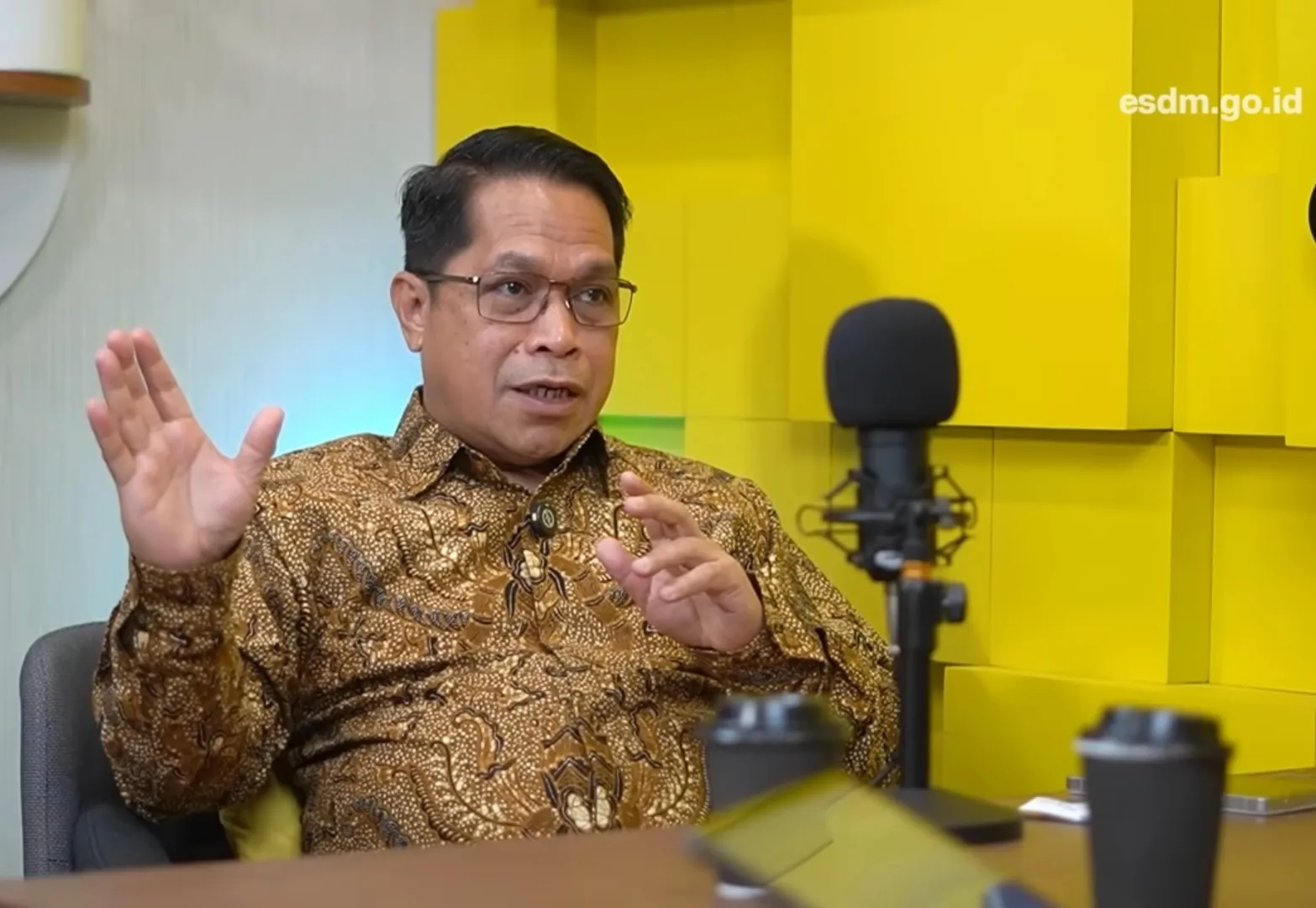 Pemerintah mengubah strategi mencari cadangan migas baru. Tak lagi sepenuhnya bergantung pada swasta, kini APBN ikut membiayai studi eksplorasi, sementara skema bagi hasil dirombak agar investasi hulu migas semakin menarik. Foto: Dok. ESDM.